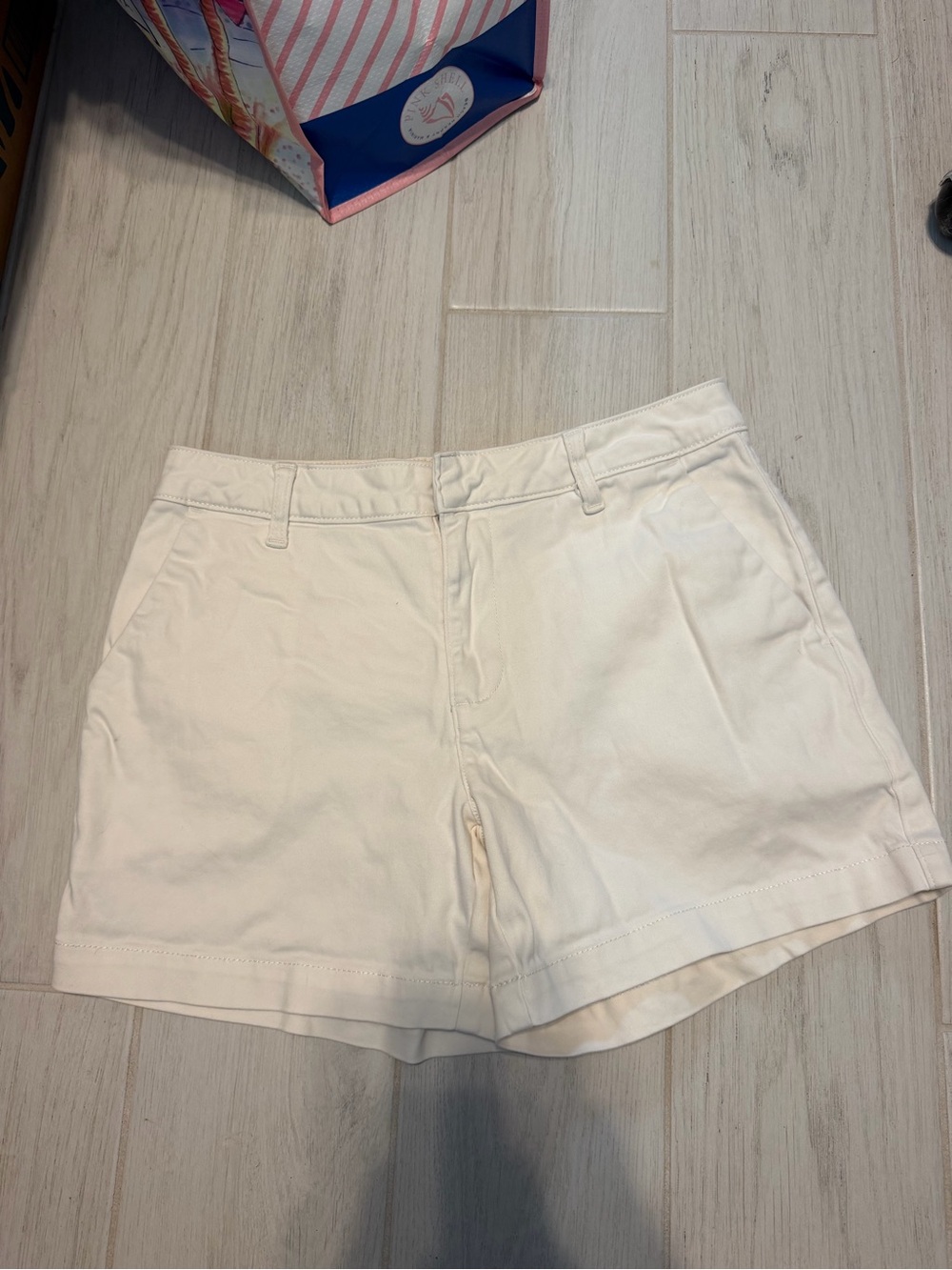 Banana Republic Cream Women's Shorts